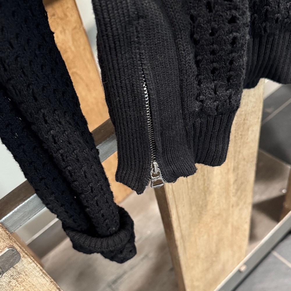 Varley Black  Open-Knit Crew Neck Sweater - Picture 3 of 6